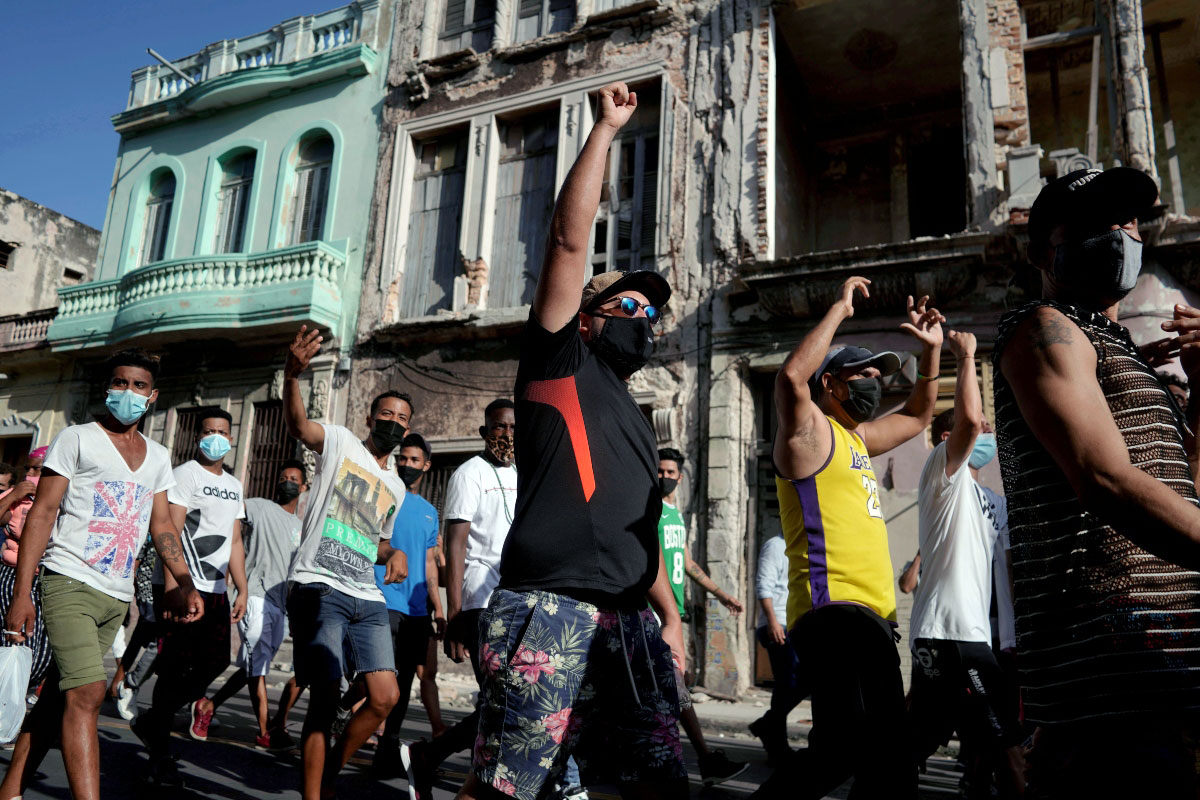 Des manifestants à Cuba