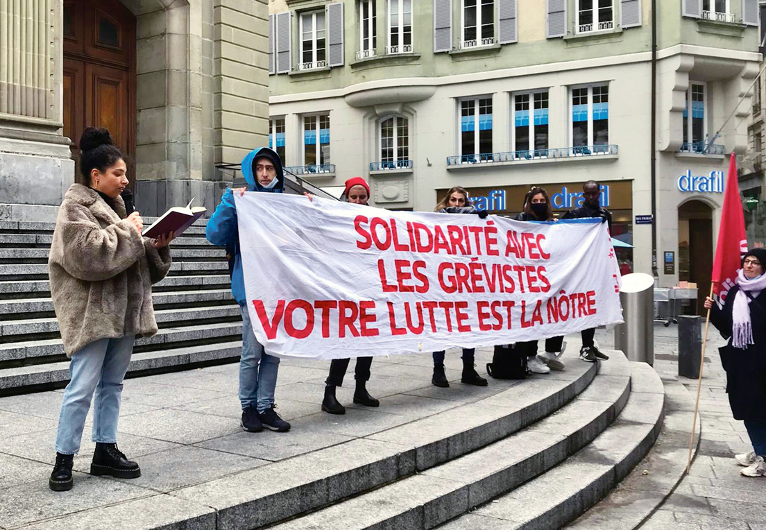 Des manifestants à Lausanne en soutien aux grévistes de Smood