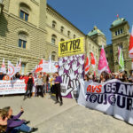 Remise du référendum contre AVS 21 à Berne
