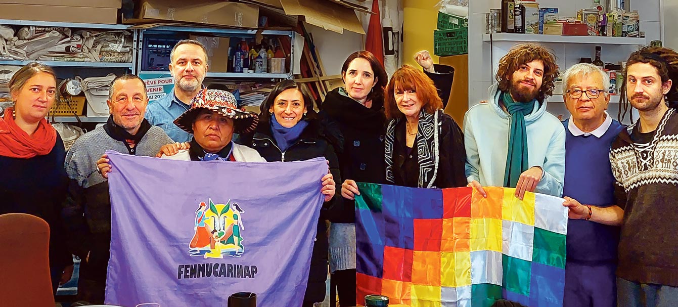 Lourdes Huanca et des militants de solidaritéS