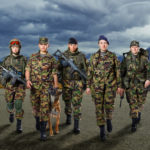 Cinq soldates suisses