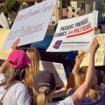 Manifestation contre la décision de la Cour suprême de l'Arizona contre le droit à l'avortement