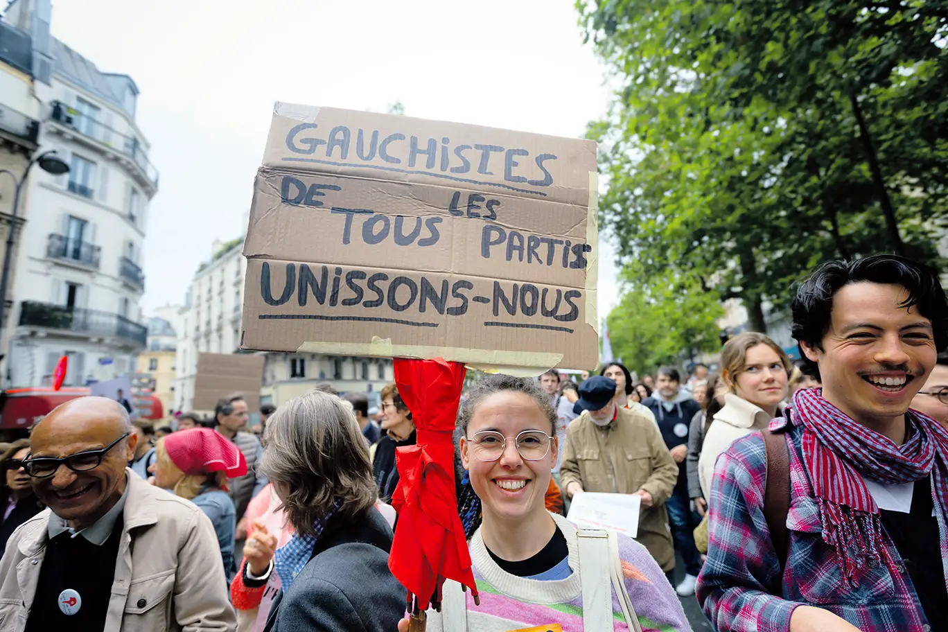 Une pancarte en faveur de l'union de la gauche