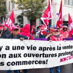 Banderole contre la prolongation de l'ouverture des magasins à Genève