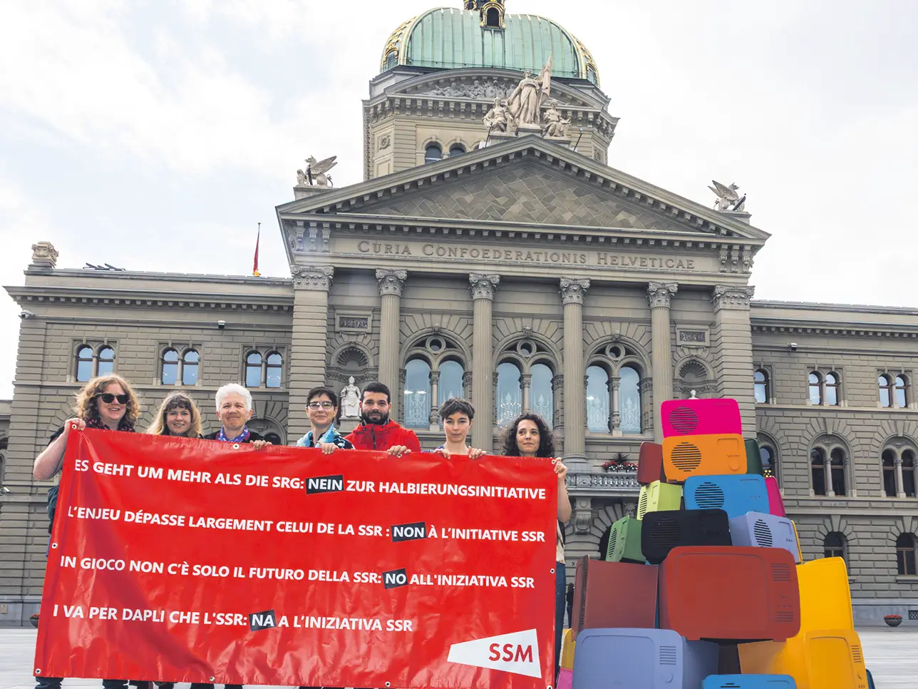 Action contre l'initiative contre la SSR «200 francs, ça suffit!»