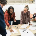 Des membres de DAS·WAS lors de la campagne des élections communales à Fribourg