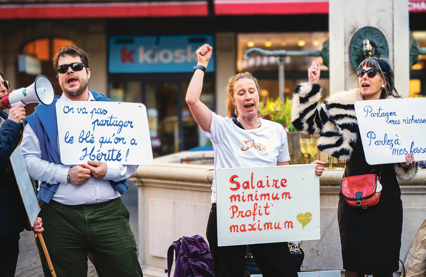 Manifestation de riches pour leurs privilèges