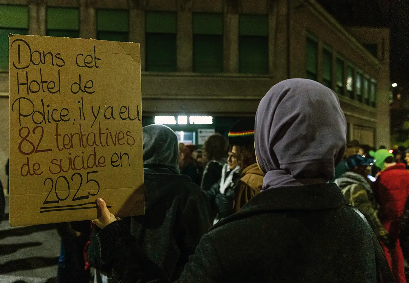 Rassemblement devant l’Hôtel de police de Lausanne
