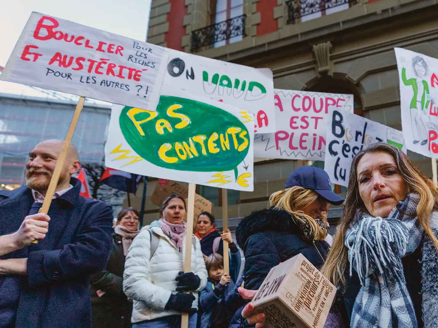 Des manifestants contre les politiques d’austérité dans le canton de Vaud