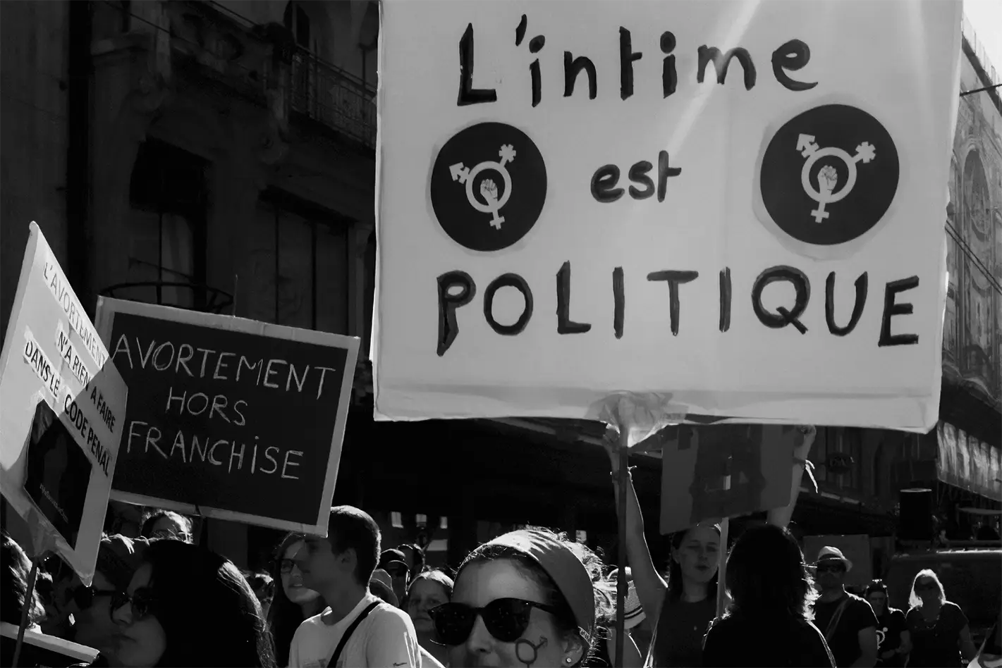 Pancarte "L’intime est politique”